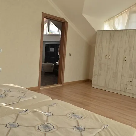 New Age Toker Villa *