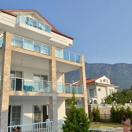 New Age Toker Villa *